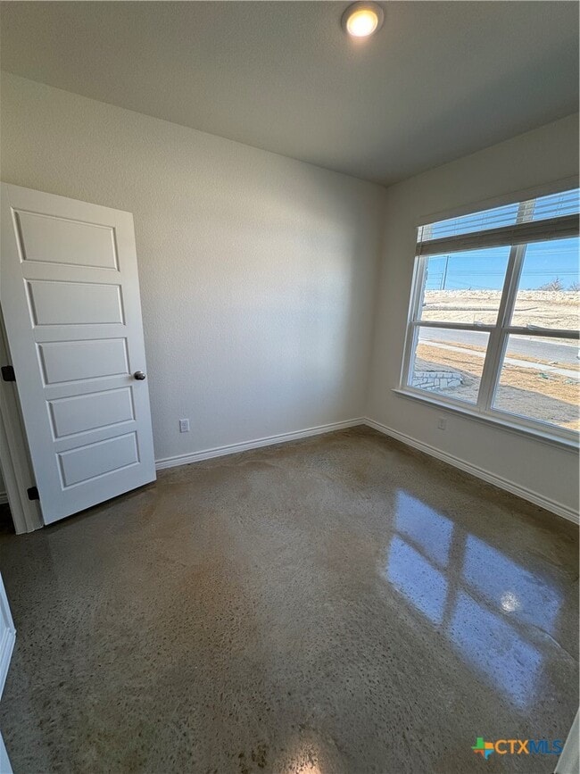 Building Photo - 3900 American Elm Dr