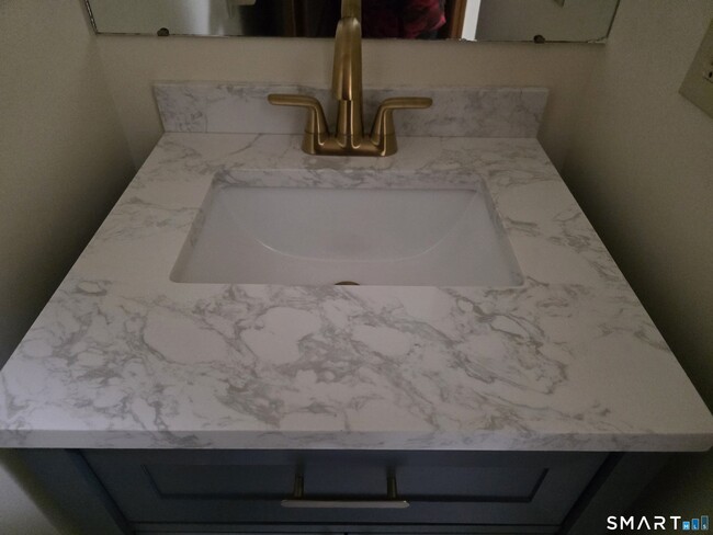 Building Photo - 29 Brook Pine Dr