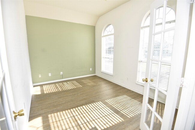 Building Photo - 9907 Up Country Ln