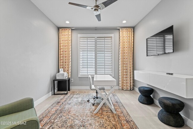Building Photo - 30668 S Sand Hurst Ln