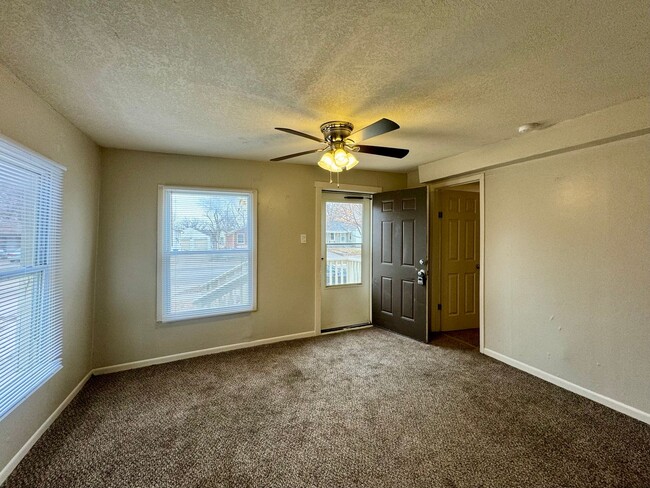 Building Photo - Affordable 2-Bedroom South Wichita