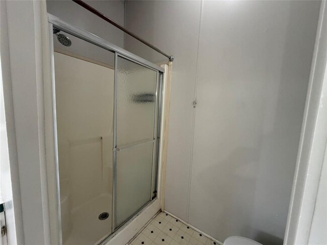 Building Photo - 12609 Dessau Rd