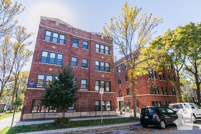 Building Photo - 2205 West Eastwood,-3W