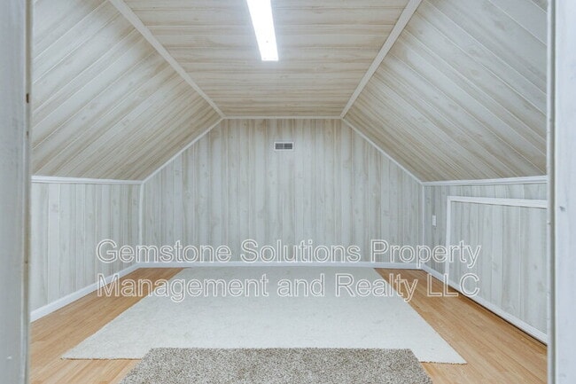 Building Photo - 6738 Quiet Ln