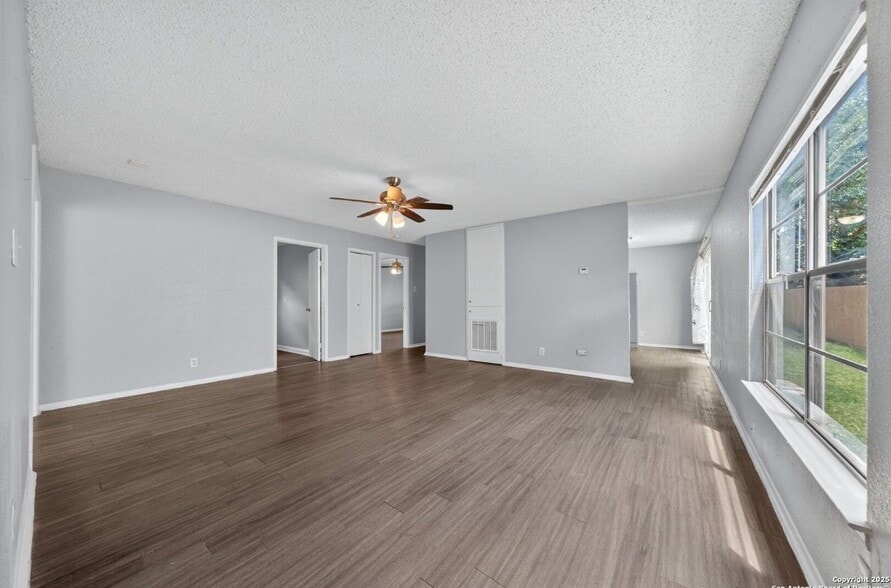 Building Photo - 4883 Aspen Wood Dr,