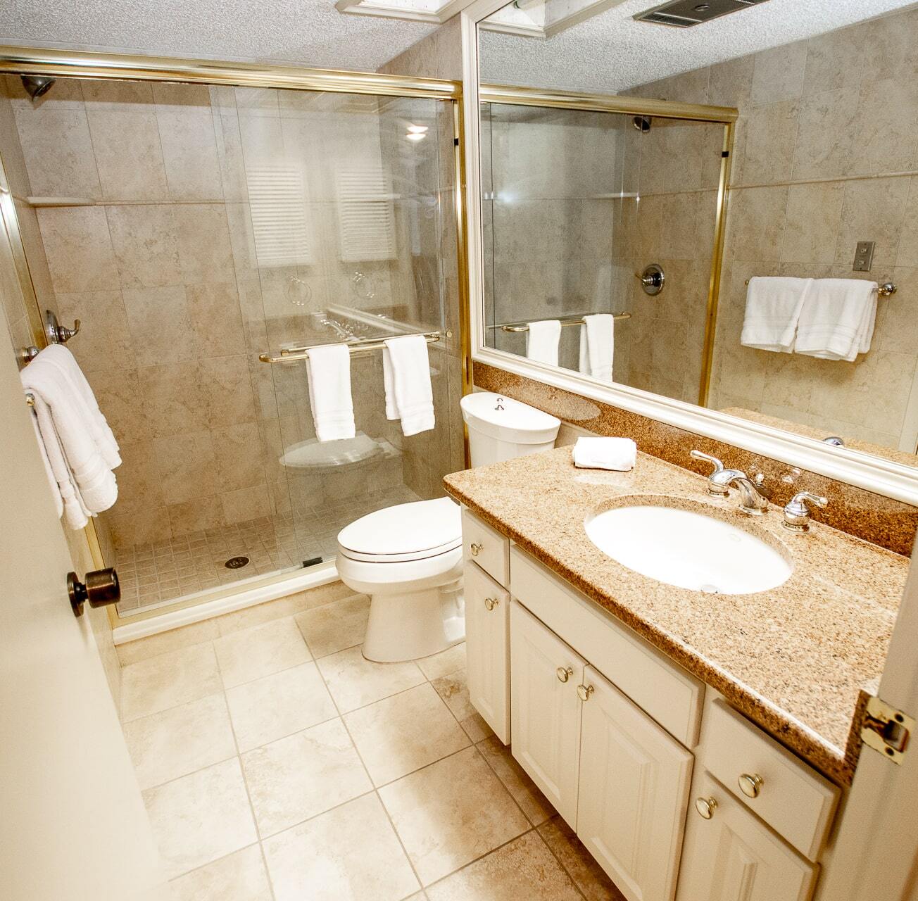 Building Photo - 29200 Bay Hollow Dr