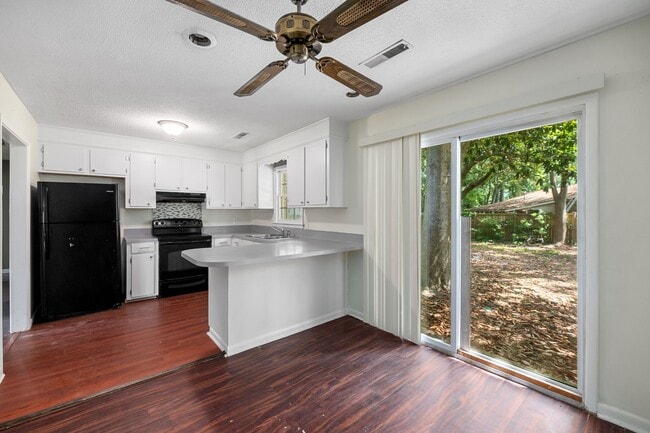 Building Photo - 3 Bed 2 Bath Cozy Home in Summerville