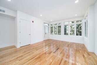 Building Photo - 62 Storms Ave