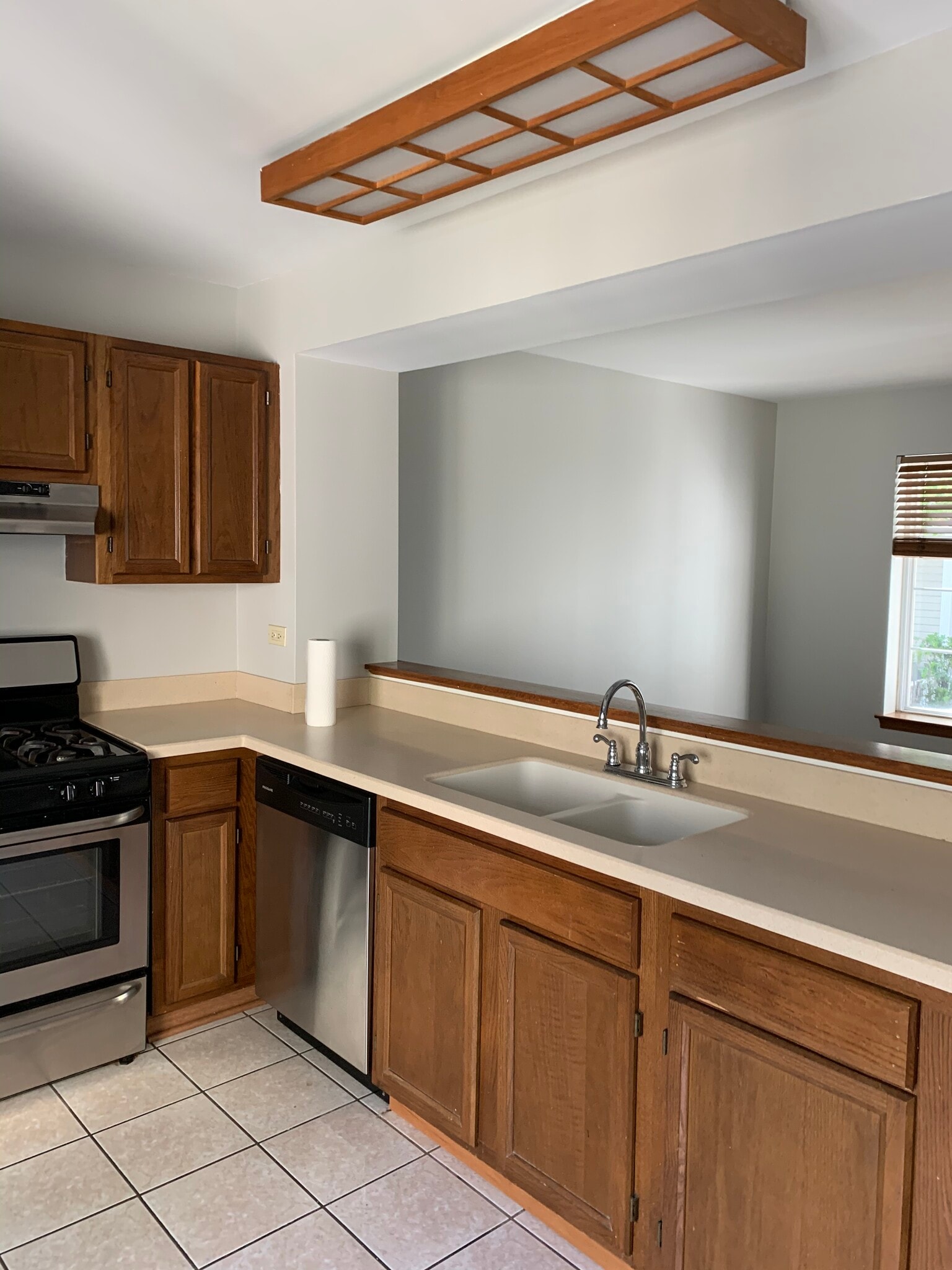 Building Photo - 6287 Fremont Dr