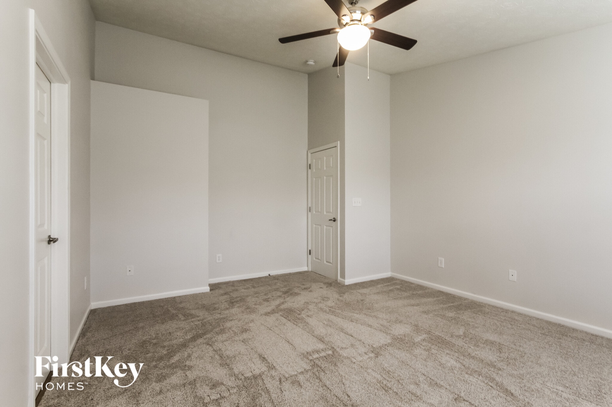 Building Photo - 6575 Enclave Blvd