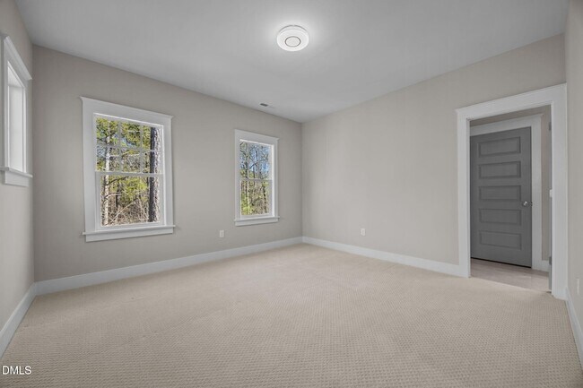 Building Photo - 916 Noisette Ct