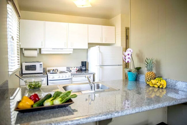 Building Photo - 525 Aleka Loop