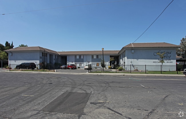 Building Photo - Fontana West Apartments
