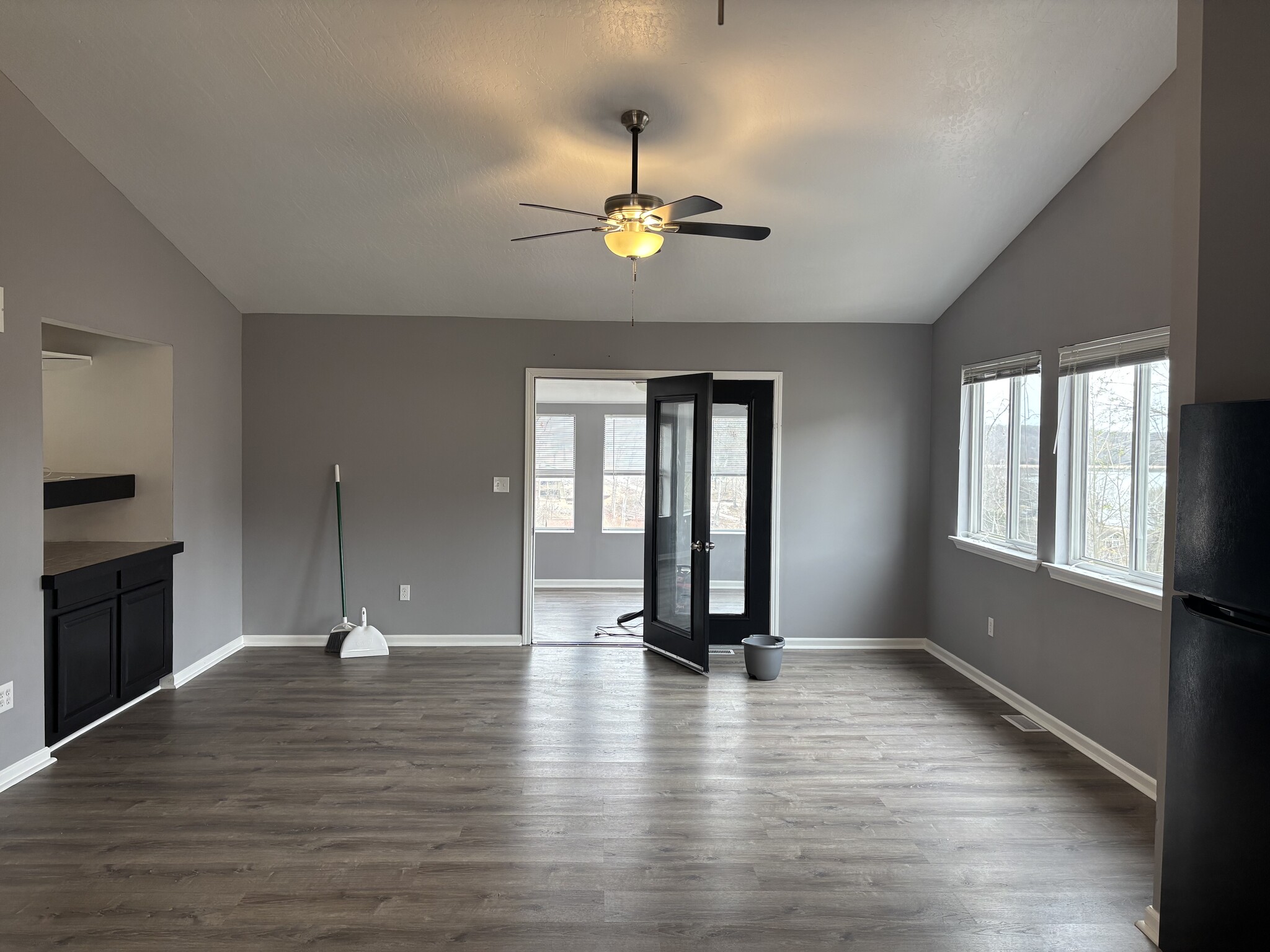Building Photo - 204 Park Place Dr