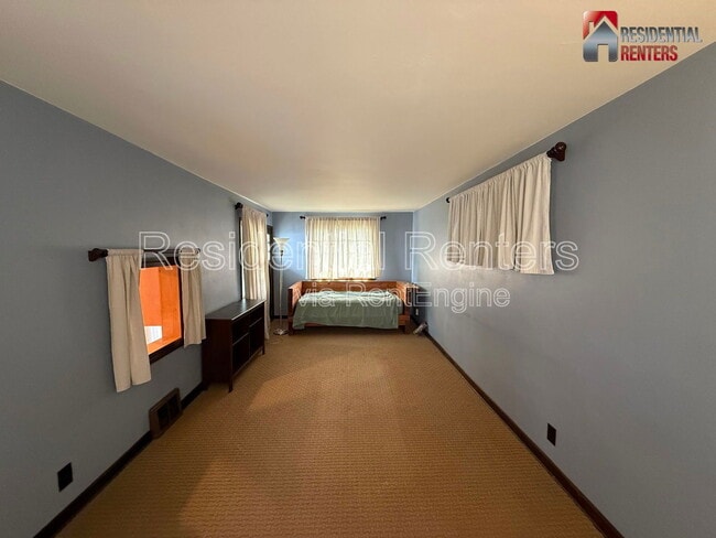 Building Photo - 2185 N 70th St
