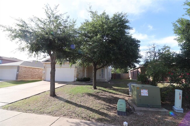 Building Photo - 1012 Gentry Dr