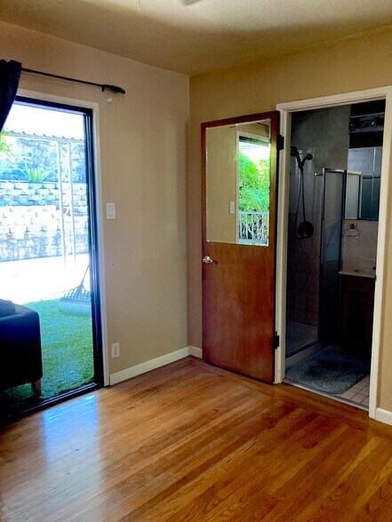 Building Photo - 25 Sereno Pl