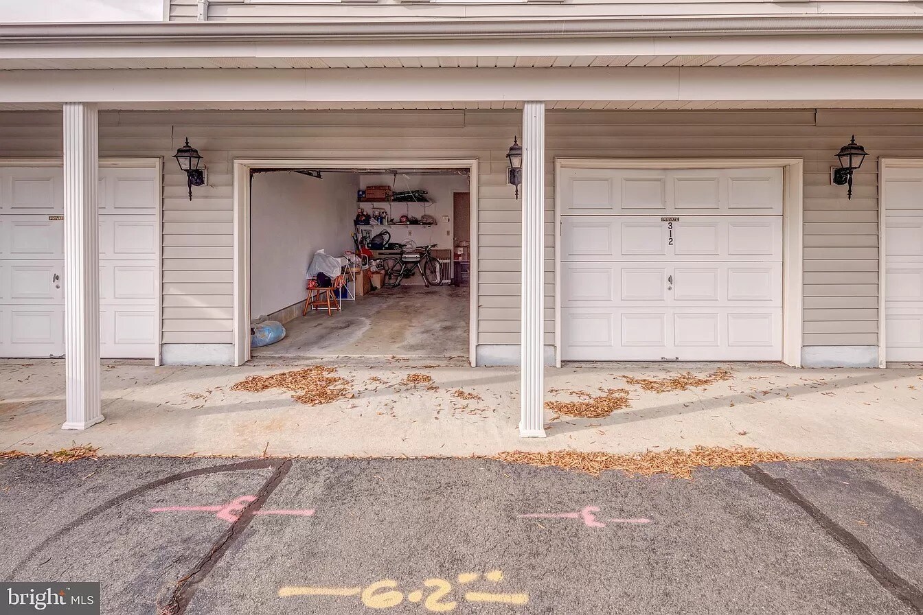Building Photo - 314 American Eagle Ct