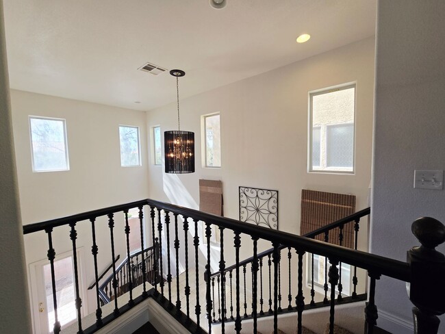Building Photo - GORGEOUS 4BD/3BA IN SILVERADO RANCH