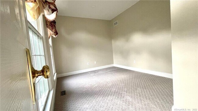 Building Photo - 34 Auburn Knoll