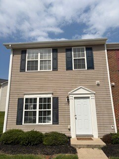 Front of House - 502 Brittany Way