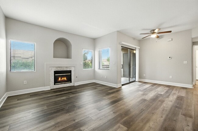 Primary Photo - Northwest Condo with Modern Finishes & Gre...