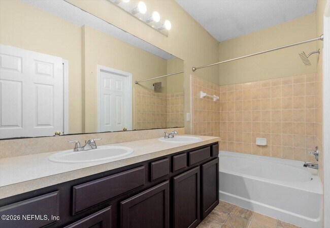Building Photo - 8618 Ribbon Falls Ln