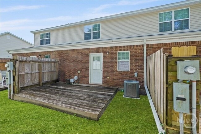 Building Photo - 400 Tibet Ave