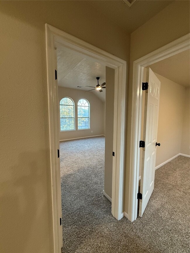 Building Photo - 14159 Running Bear Dr