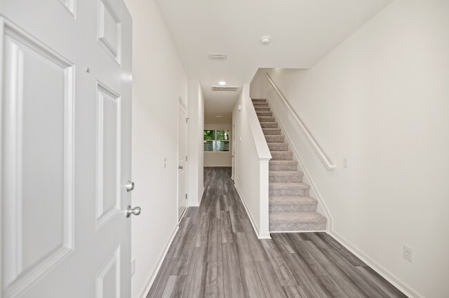 Building Photo - 904 Scarlett Maple St