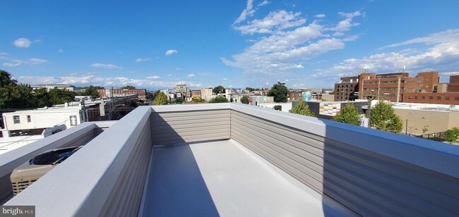 Building Photo - 307 W York St