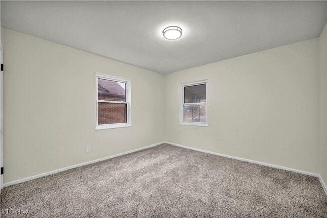 Building Photo - 766 E 232nd St