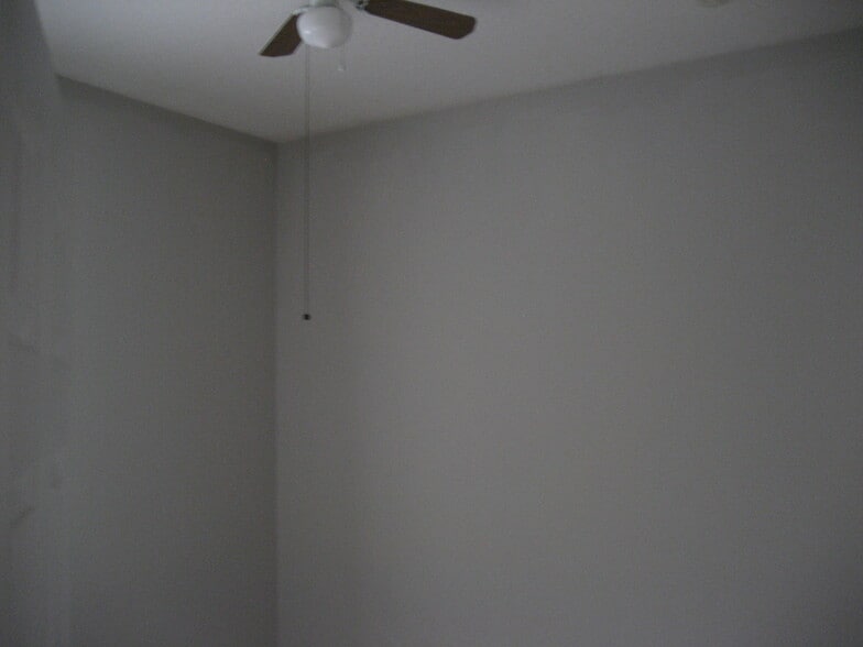 Bedroom 4 - 3924 Hollow Crossing Dr