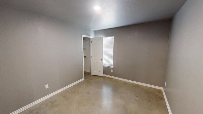 Building Photo - Discover modern living with a stylish edge in this beautifully designed 3 bedroom duplex!