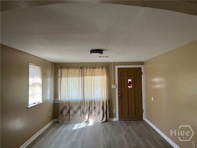 Building Photo - 218 Fell St