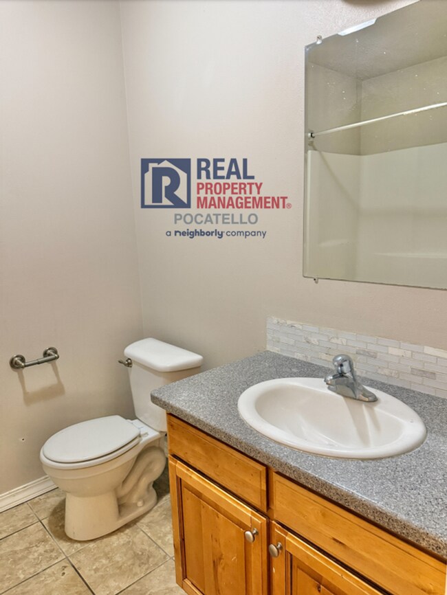 Building Photo - Beautiful 3 Bedroom 2.5 Bathroom Home For Rent