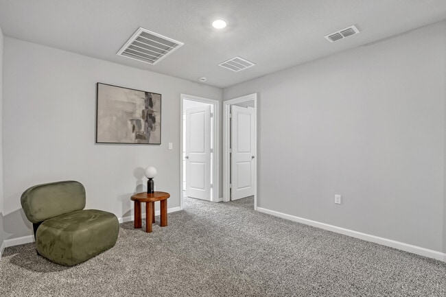 Building Photo - 5648 SE Edgewater Cir