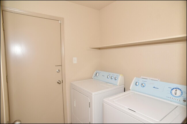 Building Photo - 14218 Rattler Point Dr