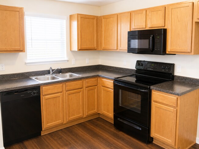 Building Photo - 24 Miller Park Cir