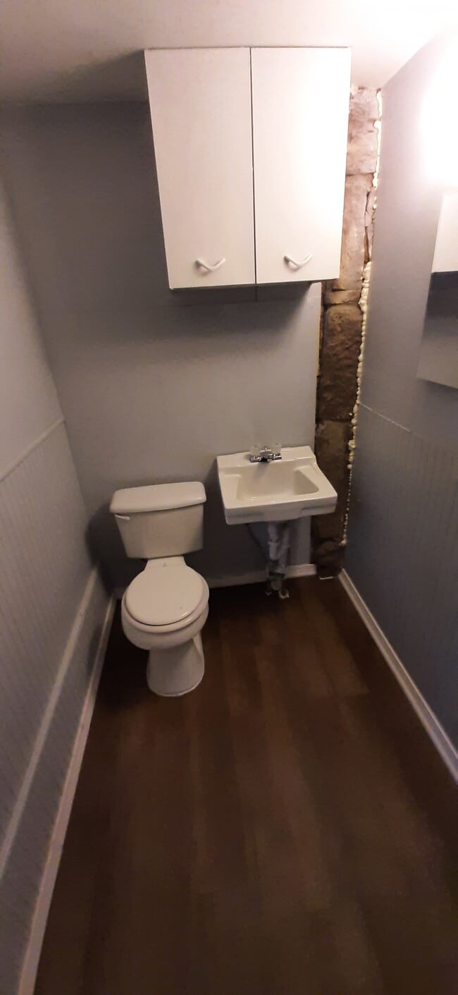 Building Photo - 17237 N Hwy 71