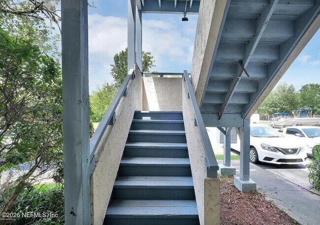 Building Photo - 5615 San Juan Ave