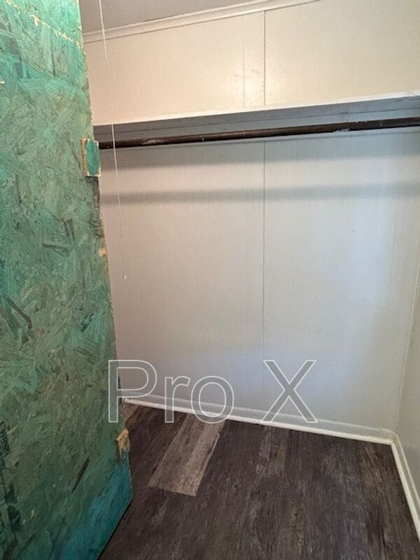 Building Photo - 1007 E Madison St