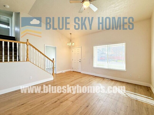 Building Photo - 4916 W McNealy St