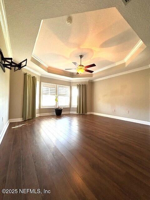 Building Photo - 2035 Medinah Ln