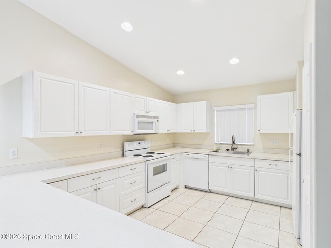 Building Photo - 131 Maggie Way