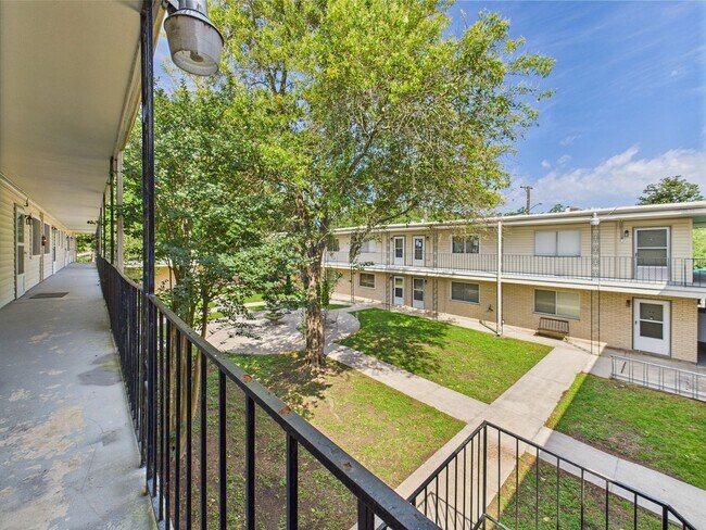 Building Photo - 201 S College Rd