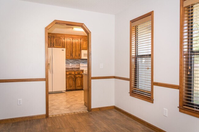 Building Photo - 10900 Co Rd 1