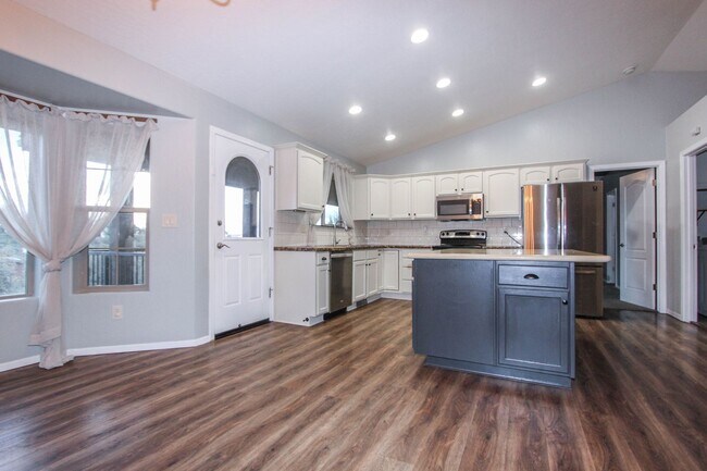 Building Photo - 3 bedroom Home in Diamond Valley