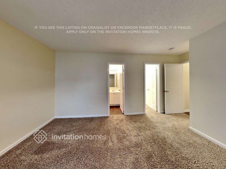 Building Photo - 11814 Stewarts Crossing Dr