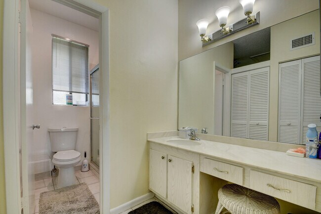 Building Photo - 4815 Esedra Ct